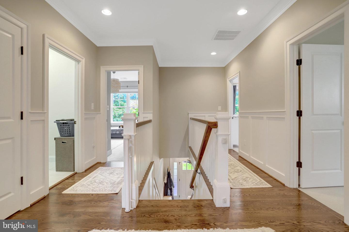 5725 25TH ST N, ARLINGTON, Virginia 22207, 5 Bedrooms Bedrooms, ,4 BathroomsBathrooms,Residential,For sale,5725 25TH ST N,VAAR2058068 MLS # VAAR2058068