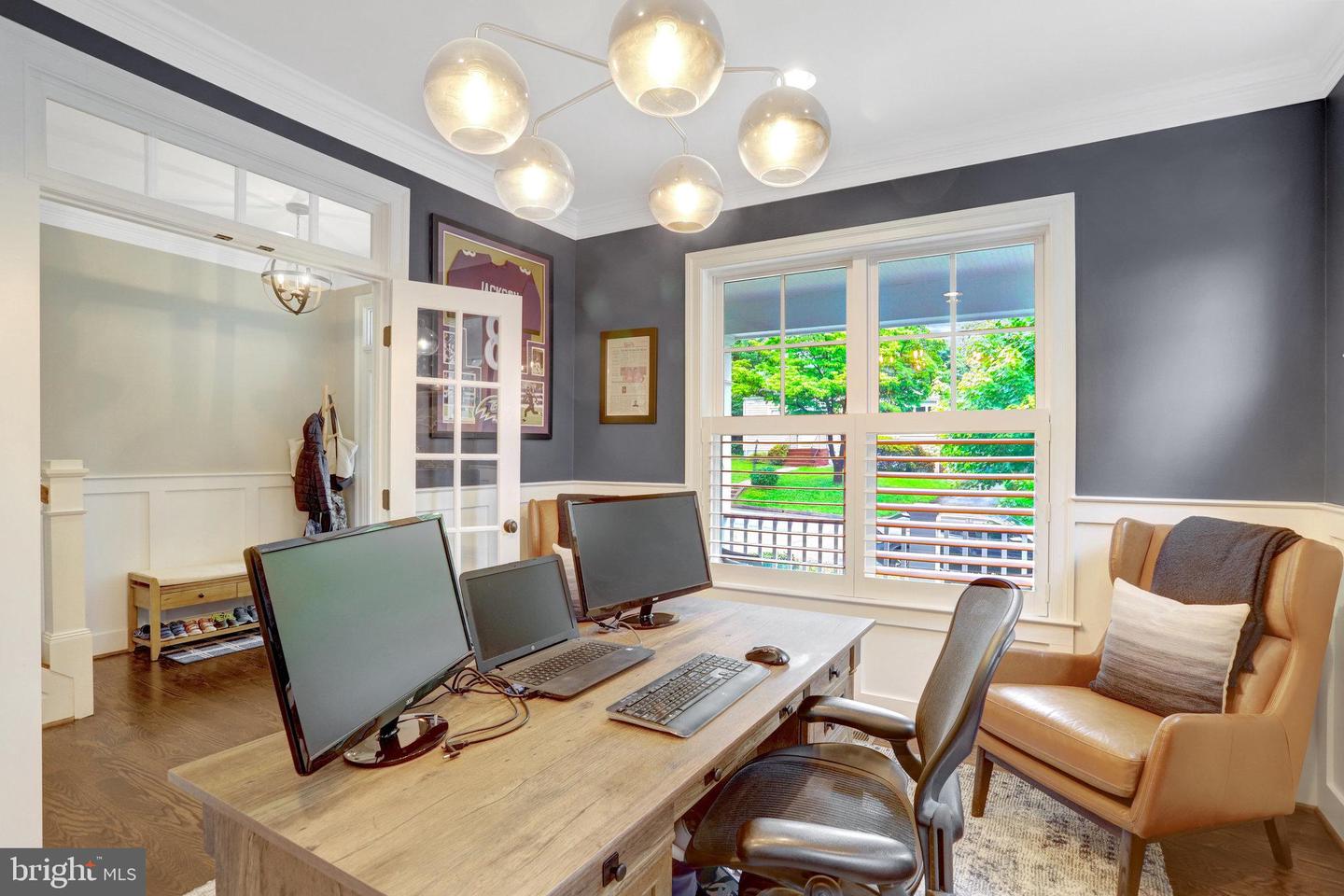 5725 25TH ST N, ARLINGTON, Virginia 22207, 5 Bedrooms Bedrooms, ,4 BathroomsBathrooms,Residential,For sale,5725 25TH ST N,VAAR2058068 MLS # VAAR2058068