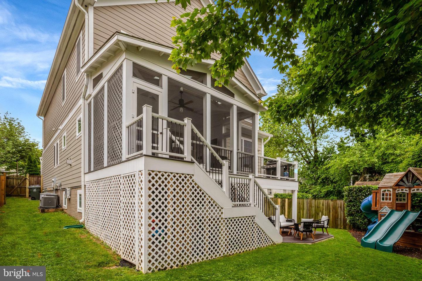 5725 25TH ST N, ARLINGTON, Virginia 22207, 5 Bedrooms Bedrooms, ,4 BathroomsBathrooms,Residential,For sale,5725 25TH ST N,VAAR2058068 MLS # VAAR2058068