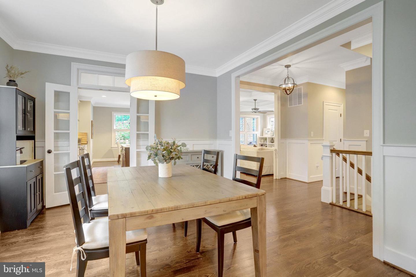5725 25TH ST N, ARLINGTON, Virginia 22207, 5 Bedrooms Bedrooms, ,4 BathroomsBathrooms,Residential,For sale,5725 25TH ST N,VAAR2058068 MLS # VAAR2058068