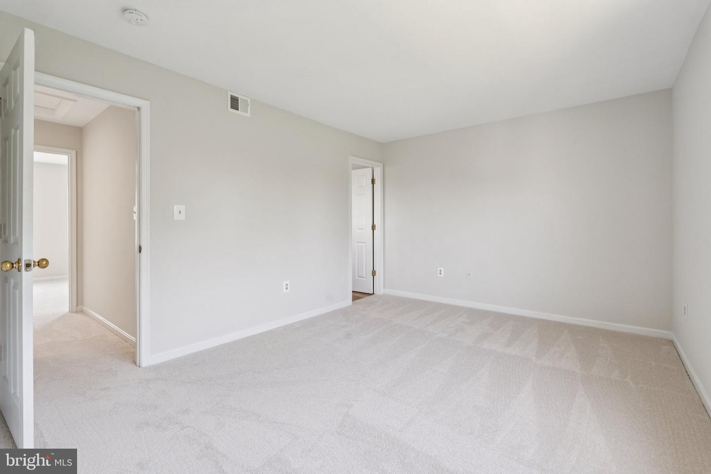 546 HIGHLAND TOWNE LN, WARRENTON, Virginia 20186, 2 Bedrooms Bedrooms, ,2 BathroomsBathrooms,Residential,For sale,546 HIGHLAND TOWNE LN,VAFQ2016786 MLS # VAFQ2016786