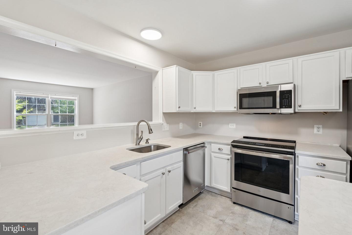546 HIGHLAND TOWNE LN, WARRENTON, Virginia 20186, 2 Bedrooms Bedrooms, ,2 BathroomsBathrooms,Residential,For sale,546 HIGHLAND TOWNE LN,VAFQ2016786 MLS # VAFQ2016786