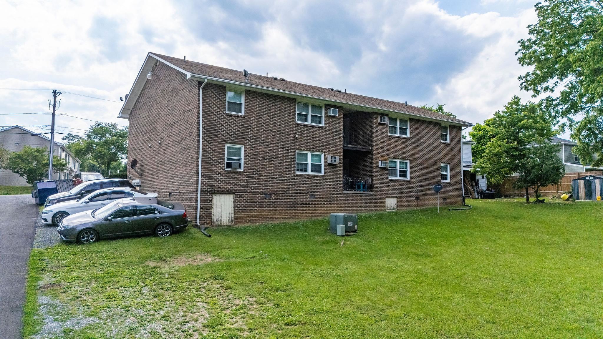 65 WOODLEE RD, STAUNTON, Virginia 24401, ,Residential,65 WOODLEE RD,665770 MLS # 665770