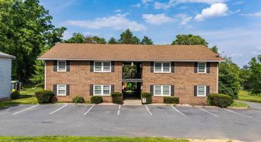 65 WOODLEE RD, STAUNTON, Virginia 24401, ,Residential,65 WOODLEE RD,665770 MLS # 665770