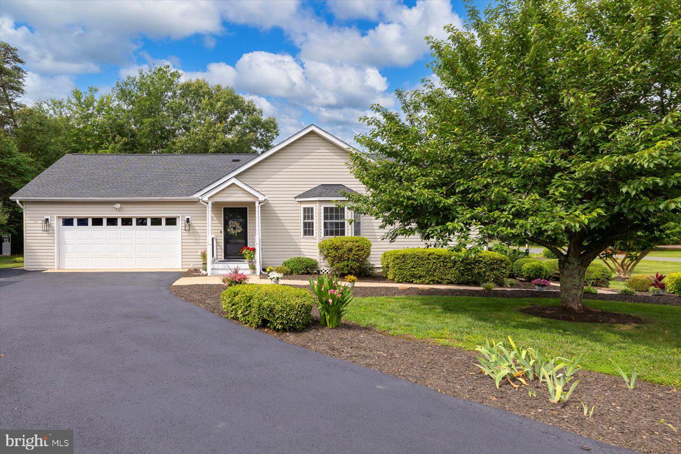 30 BROOKSTONE DR, FREDERICKSBURG, Virginia 22405, 5 Bedrooms Bedrooms, ,3 BathroomsBathrooms,Residential,For sale,30 BROOKSTONE DR,VAST2039128 MLS # VAST2039128