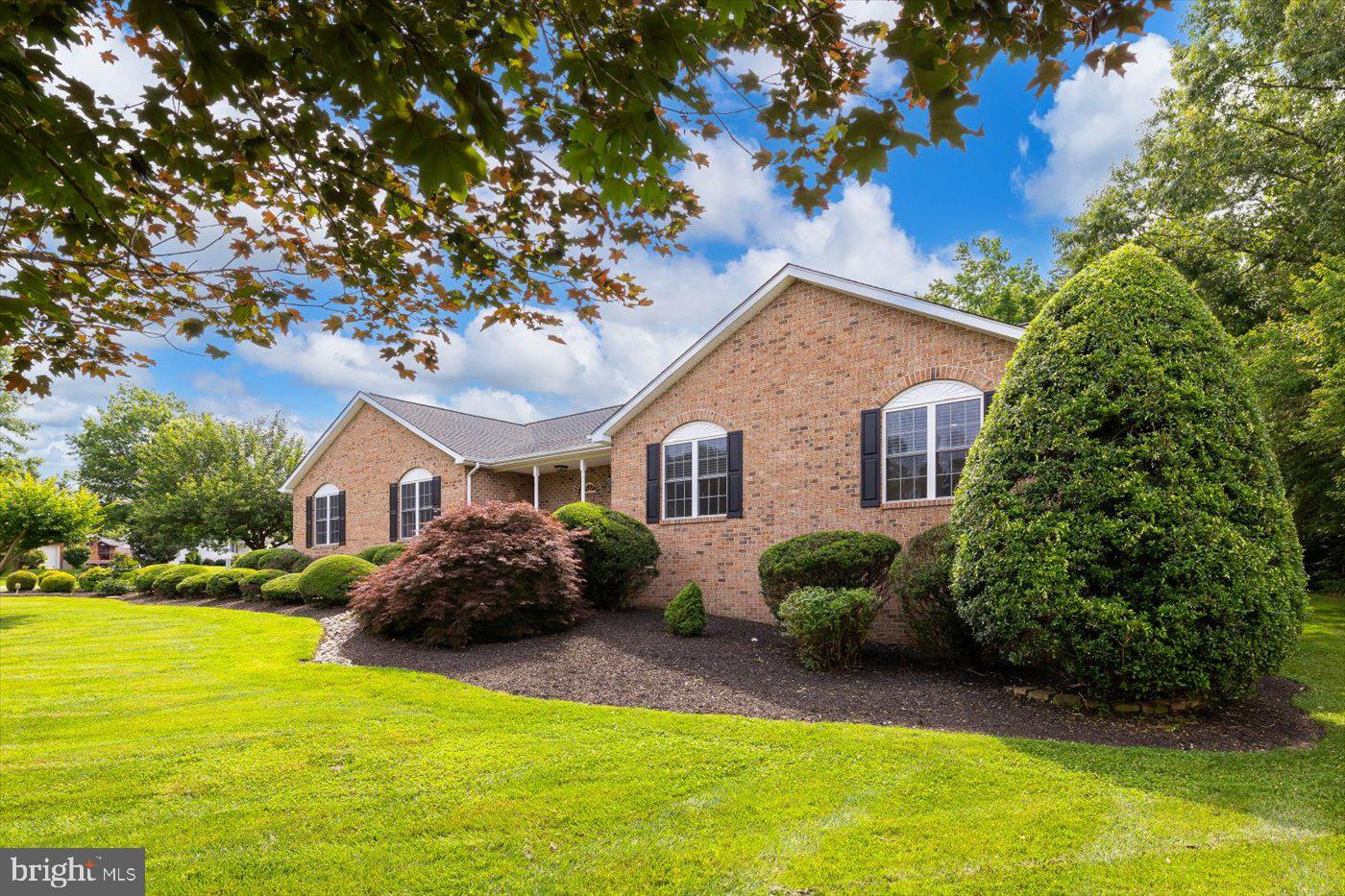 30 BROOKSTONE DR, FREDERICKSBURG, Virginia 22405, 5 Bedrooms Bedrooms, ,3 BathroomsBathrooms,Residential,For sale,30 BROOKSTONE DR,VAST2039128 MLS # VAST2039128