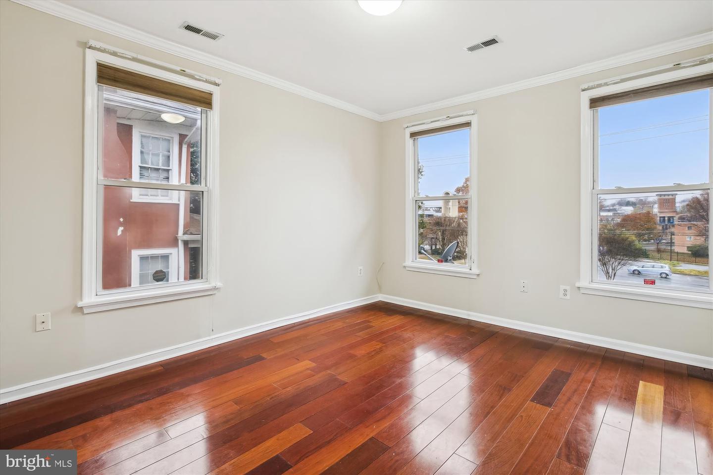 4729 NW 13TH ST NW, WASHINGTON, District Of Columbia 20011, 5 Bedrooms Bedrooms, ,4 BathroomsBathrooms,Residential,For sale,4729 NW 13TH ST NW,DCDC2119698 MLS # DCDC2119698