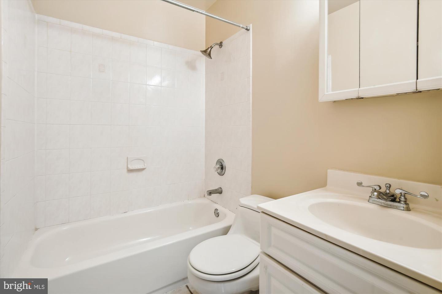 4729 NW 13TH ST NW, WASHINGTON, District Of Columbia 20011, 5 Bedrooms Bedrooms, ,4 BathroomsBathrooms,Residential,For sale,4729 NW 13TH ST NW,DCDC2119698 MLS # DCDC2119698