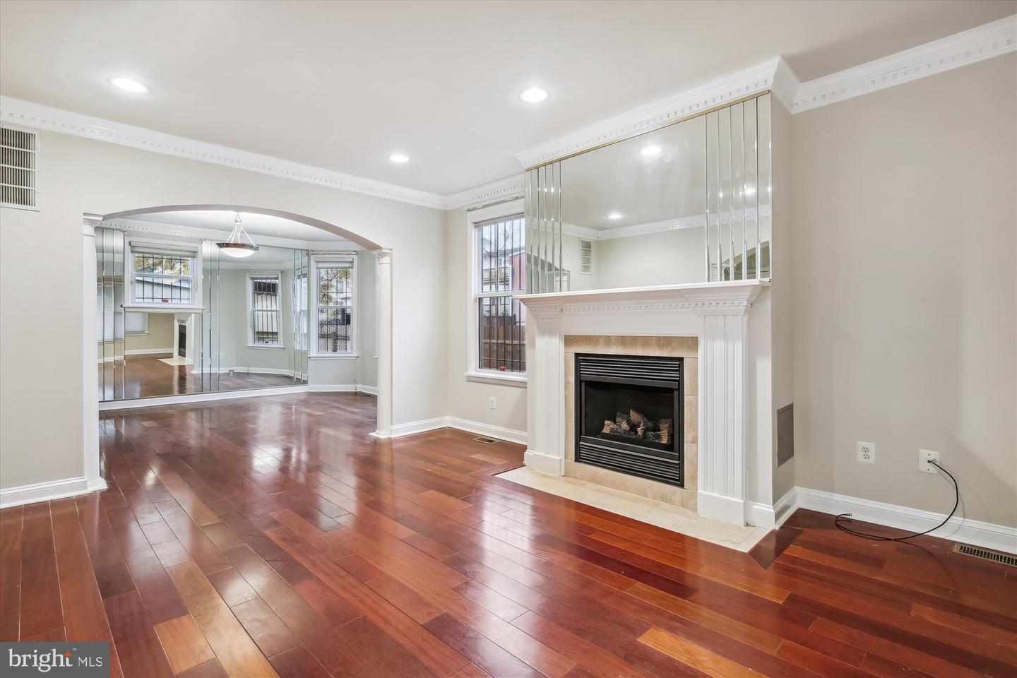 4729 NW 13TH ST NW, WASHINGTON, District Of Columbia 20011, 5 Bedrooms Bedrooms, ,4 BathroomsBathrooms,Residential,For sale,4729 NW 13TH ST NW,DCDC2119698 MLS # DCDC2119698