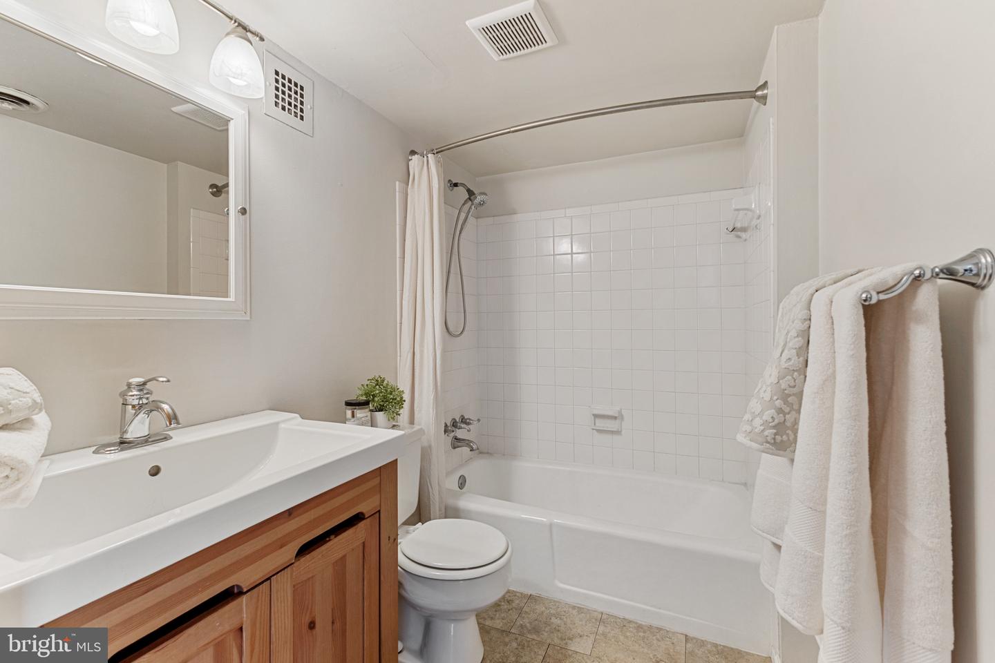 2630 FORT FARNSWORTH RD #149, ALEXANDRIA, Virginia 22303, 2 Bedrooms Bedrooms, ,1 BathroomBathrooms,Residential,For sale,2630 FORT FARNSWORTH RD #149,VAFX2212042 MLS # VAFX2212042