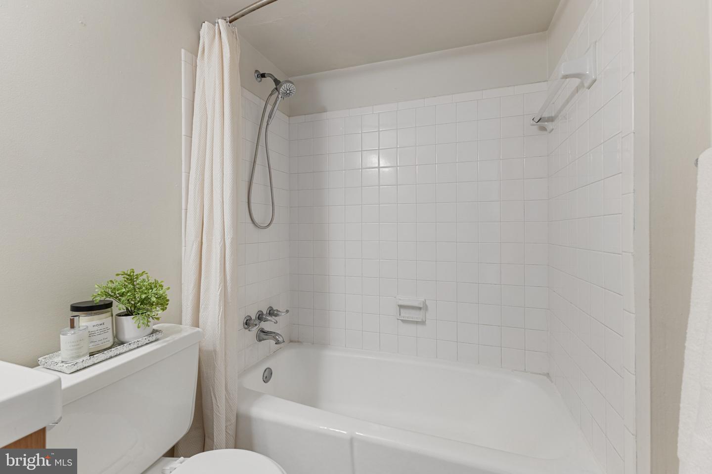 2630 FORT FARNSWORTH RD #149, ALEXANDRIA, Virginia 22303, 2 Bedrooms Bedrooms, ,1 BathroomBathrooms,Residential,For sale,2630 FORT FARNSWORTH RD #149,VAFX2212042 MLS # VAFX2212042