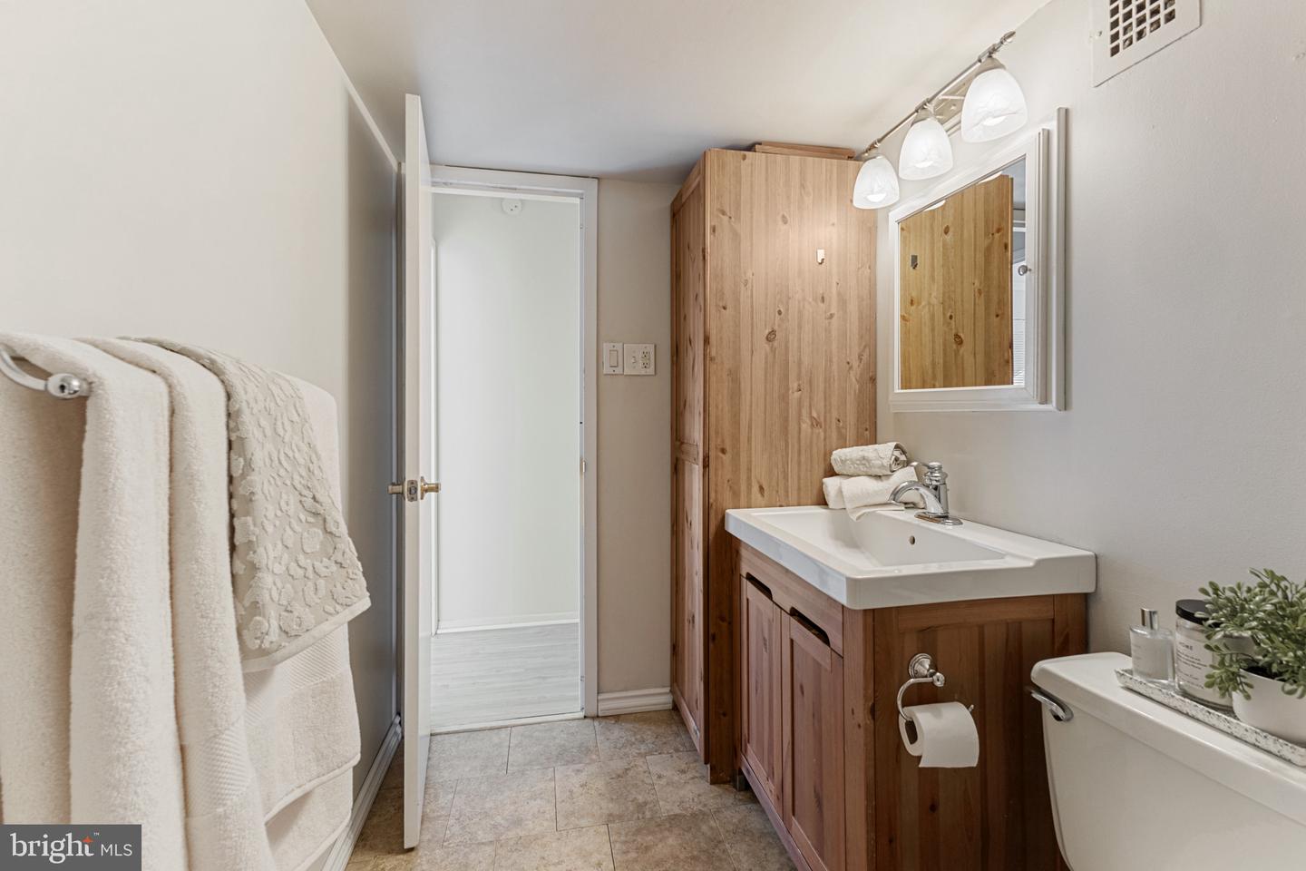 2630 FORT FARNSWORTH RD #149, ALEXANDRIA, Virginia 22303, 2 Bedrooms Bedrooms, ,1 BathroomBathrooms,Residential,For sale,2630 FORT FARNSWORTH RD #149,VAFX2212042 MLS # VAFX2212042