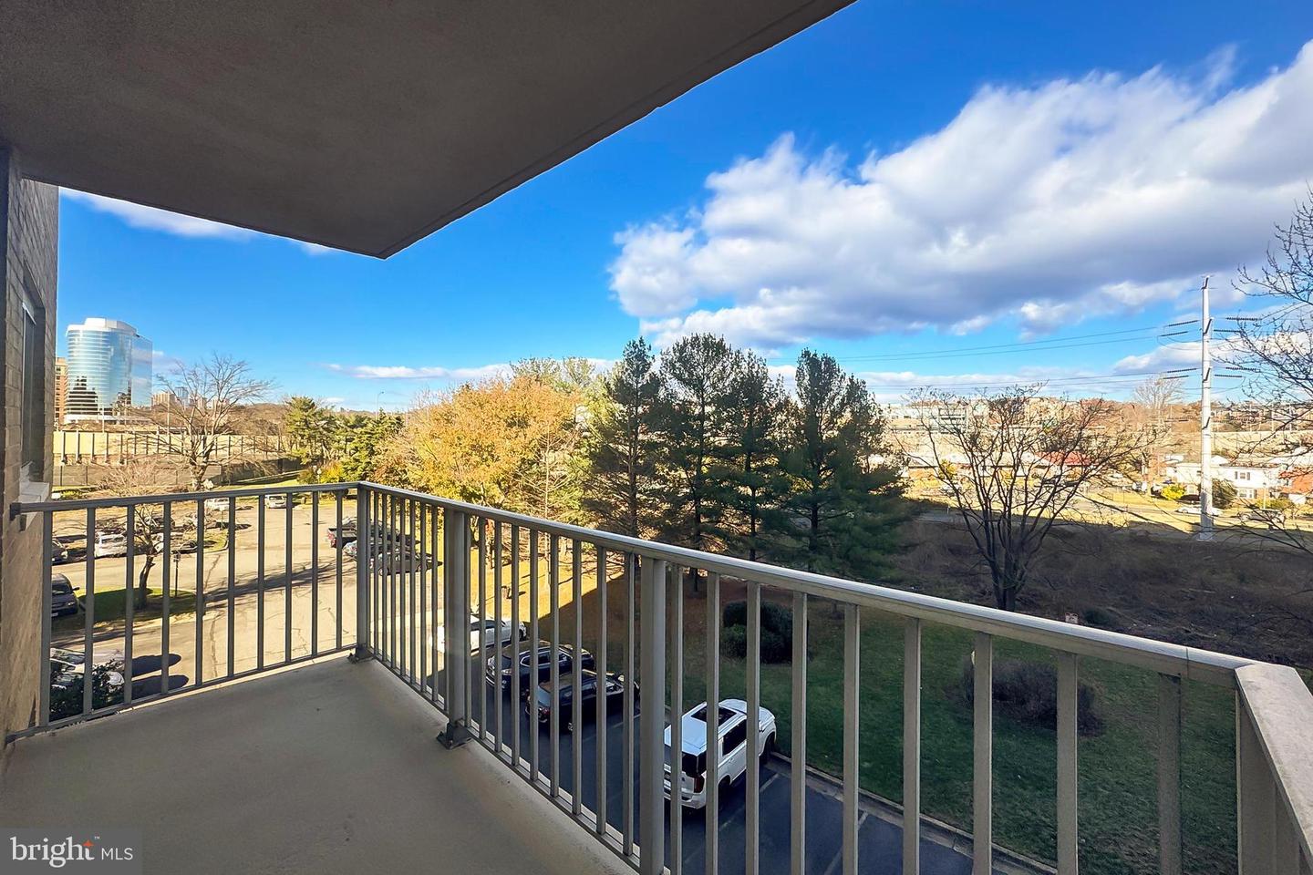 1225 MARTHA CUSTIS DR #319, ALEXANDRIA, Virginia 22302, 3 Bedrooms Bedrooms, ,2 BathroomsBathrooms,Residential,For sale,1225 MARTHA CUSTIS DR #319,VAAX2039854 MLS # VAAX2039854