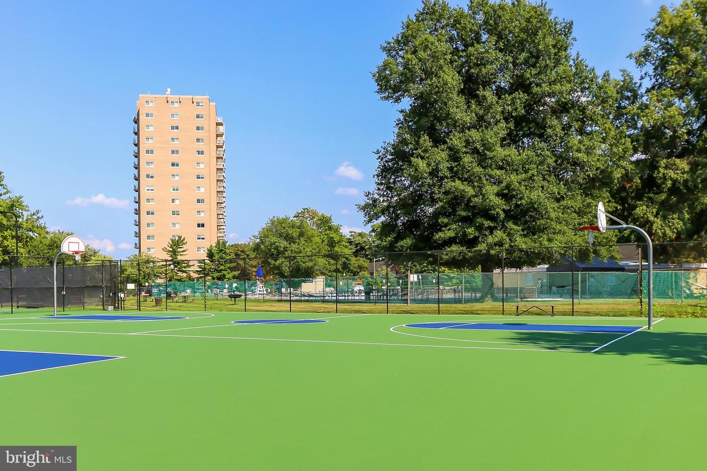 1225 MARTHA CUSTIS DR #319, ALEXANDRIA, Virginia 22302, 3 Bedrooms Bedrooms, ,2 BathroomsBathrooms,Residential,For sale,1225 MARTHA CUSTIS DR #319,VAAX2039854 MLS # VAAX2039854
