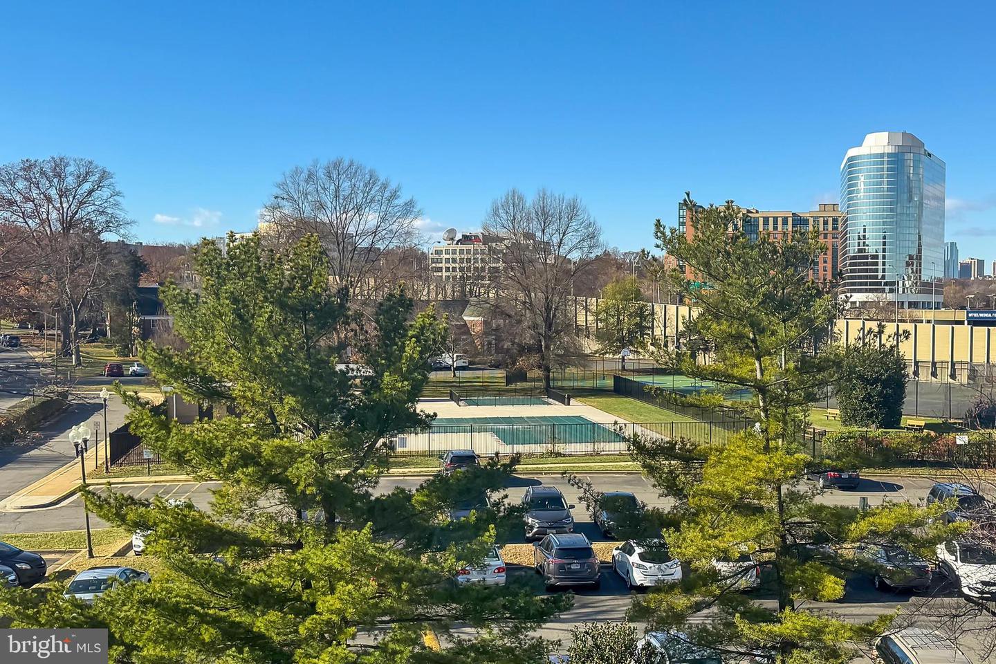 1225 MARTHA CUSTIS DR #319, ALEXANDRIA, Virginia 22302, 3 Bedrooms Bedrooms, ,2 BathroomsBathrooms,Residential,For sale,1225 MARTHA CUSTIS DR #319,VAAX2039854 MLS # VAAX2039854