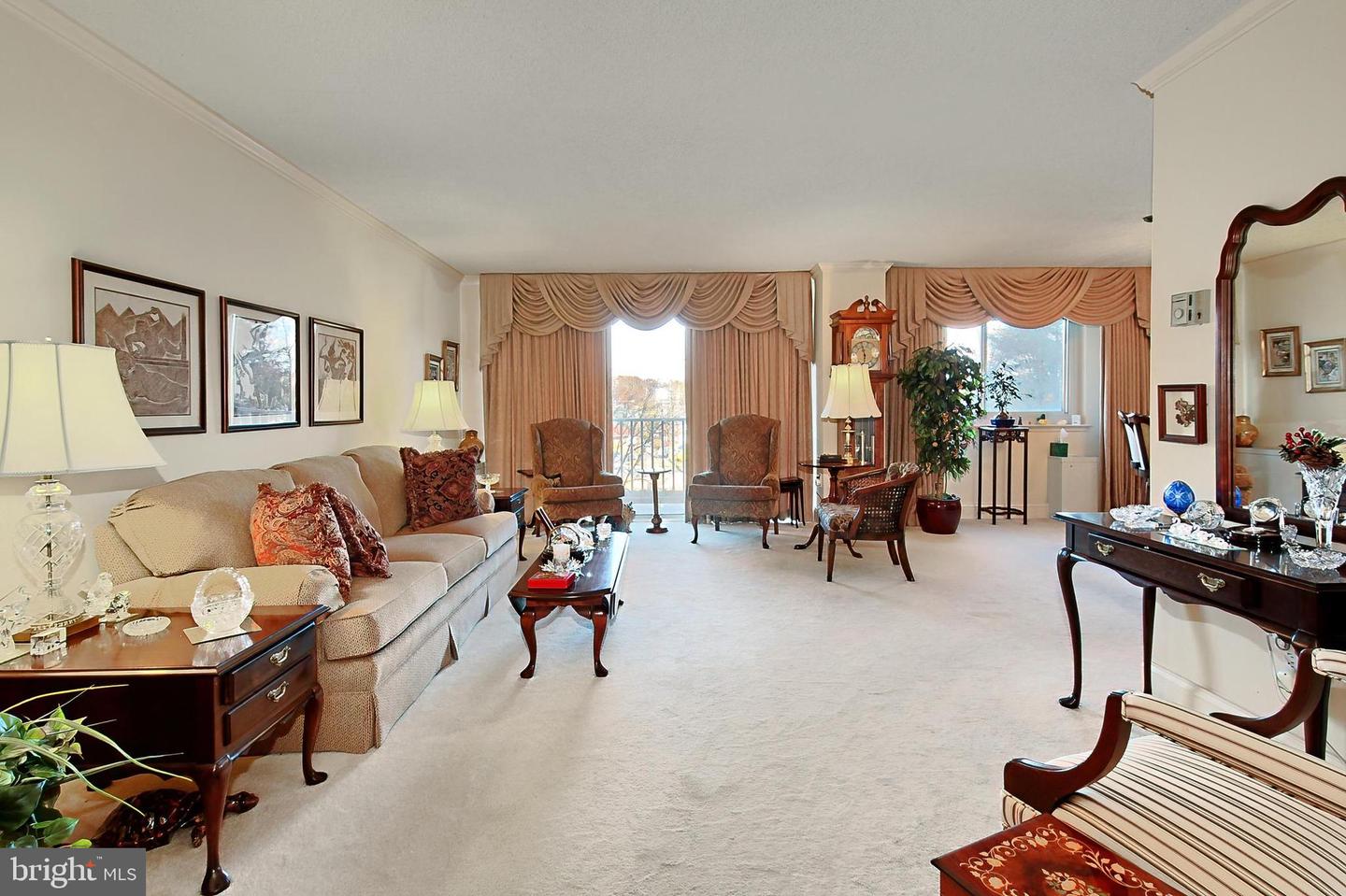 1225 MARTHA CUSTIS DR #319, ALEXANDRIA, Virginia 22302, 3 Bedrooms Bedrooms, ,2 BathroomsBathrooms,Residential,For sale,1225 MARTHA CUSTIS DR #319,VAAX2039854 MLS # VAAX2039854
