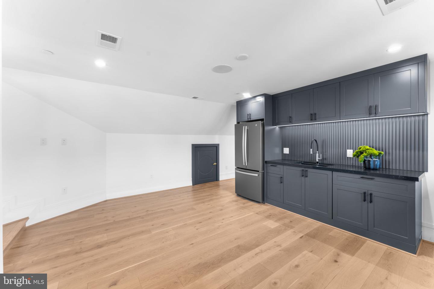 3819 NW ALBEMARLE ST NW, WASHINGTON, District Of Columbia 20016, 4 Bedrooms Bedrooms, ,3 BathroomsBathrooms,Residential,For sale,3819 NW ALBEMARLE ST NW,DCDC2175548 MLS # DCDC2175548