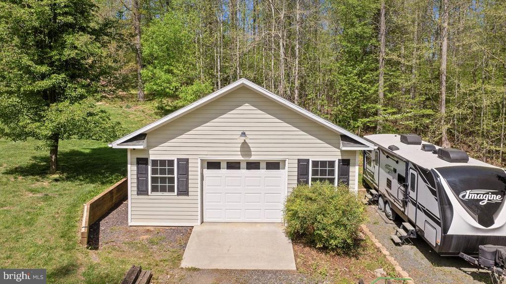 279 CARRIAGE LN, MADISON, Virginia 22727, 3 Bedrooms Bedrooms, ,3 BathroomsBathrooms,Residential,279 CARRIAGE LN,VAMA2002198 MLS # VAMA2002198