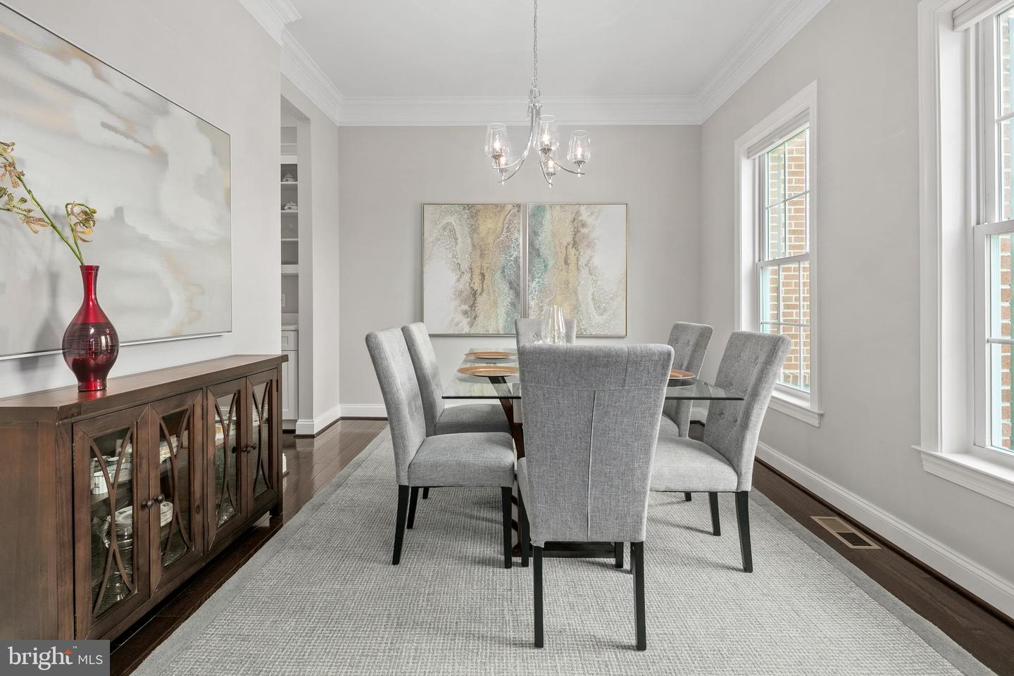7911 FORT HUNT RD, ALEXANDRIA, Virginia 22308, 7 Bedrooms Bedrooms, ,8 BathroomsBathrooms,Residential,For sale,7911 FORT HUNT RD,VAFX2225292 MLS # VAFX2225292