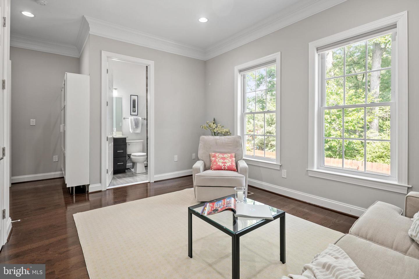 7911 FORT HUNT RD, ALEXANDRIA, Virginia 22308, 7 Bedrooms Bedrooms, ,8 BathroomsBathrooms,Residential,For sale,7911 FORT HUNT RD,VAFX2225292 MLS # VAFX2225292