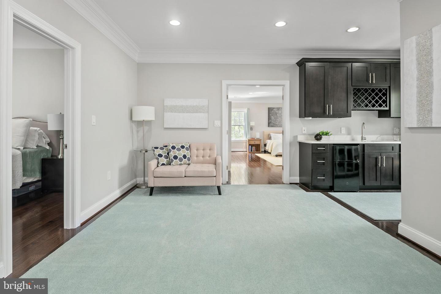 7911 FORT HUNT RD, ALEXANDRIA, Virginia 22308, 7 Bedrooms Bedrooms, ,8 BathroomsBathrooms,Residential,For sale,7911 FORT HUNT RD,VAFX2225292 MLS # VAFX2225292