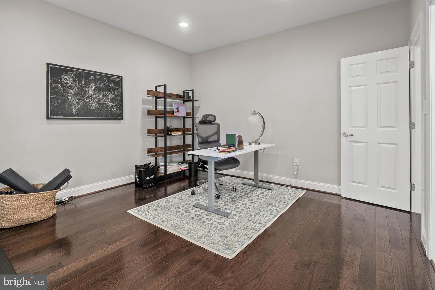 7911 FORT HUNT RD, ALEXANDRIA, Virginia 22308, 7 Bedrooms Bedrooms, ,8 BathroomsBathrooms,Residential,For sale,7911 FORT HUNT RD,VAFX2225292 MLS # VAFX2225292