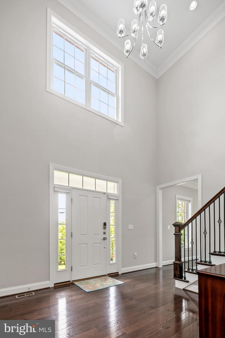 7911 FORT HUNT RD, ALEXANDRIA, Virginia 22308, 7 Bedrooms Bedrooms, ,8 BathroomsBathrooms,Residential,For sale,7911 FORT HUNT RD,VAFX2225292 MLS # VAFX2225292
