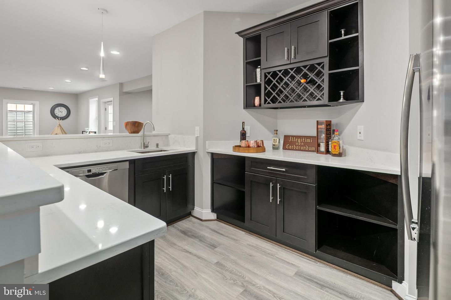 7911 FORT HUNT RD, ALEXANDRIA, Virginia 22308, 7 Bedrooms Bedrooms, ,8 BathroomsBathrooms,Residential,For sale,7911 FORT HUNT RD,VAFX2225292 MLS # VAFX2225292