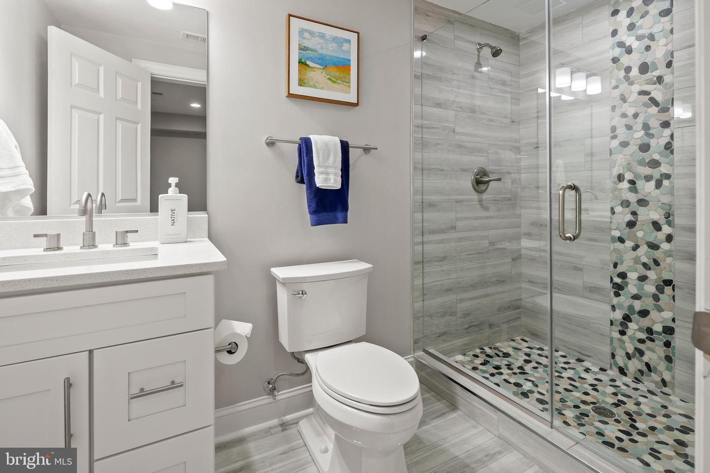 7911 FORT HUNT RD, ALEXANDRIA, Virginia 22308, 7 Bedrooms Bedrooms, ,8 BathroomsBathrooms,Residential,For sale,7911 FORT HUNT RD,VAFX2225292 MLS # VAFX2225292