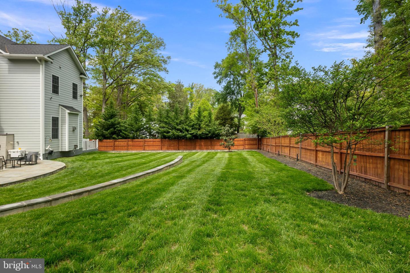 7911 FORT HUNT RD, ALEXANDRIA, Virginia 22308, 7 Bedrooms Bedrooms, ,8 BathroomsBathrooms,Residential,For sale,7911 FORT HUNT RD,VAFX2225292 MLS # VAFX2225292