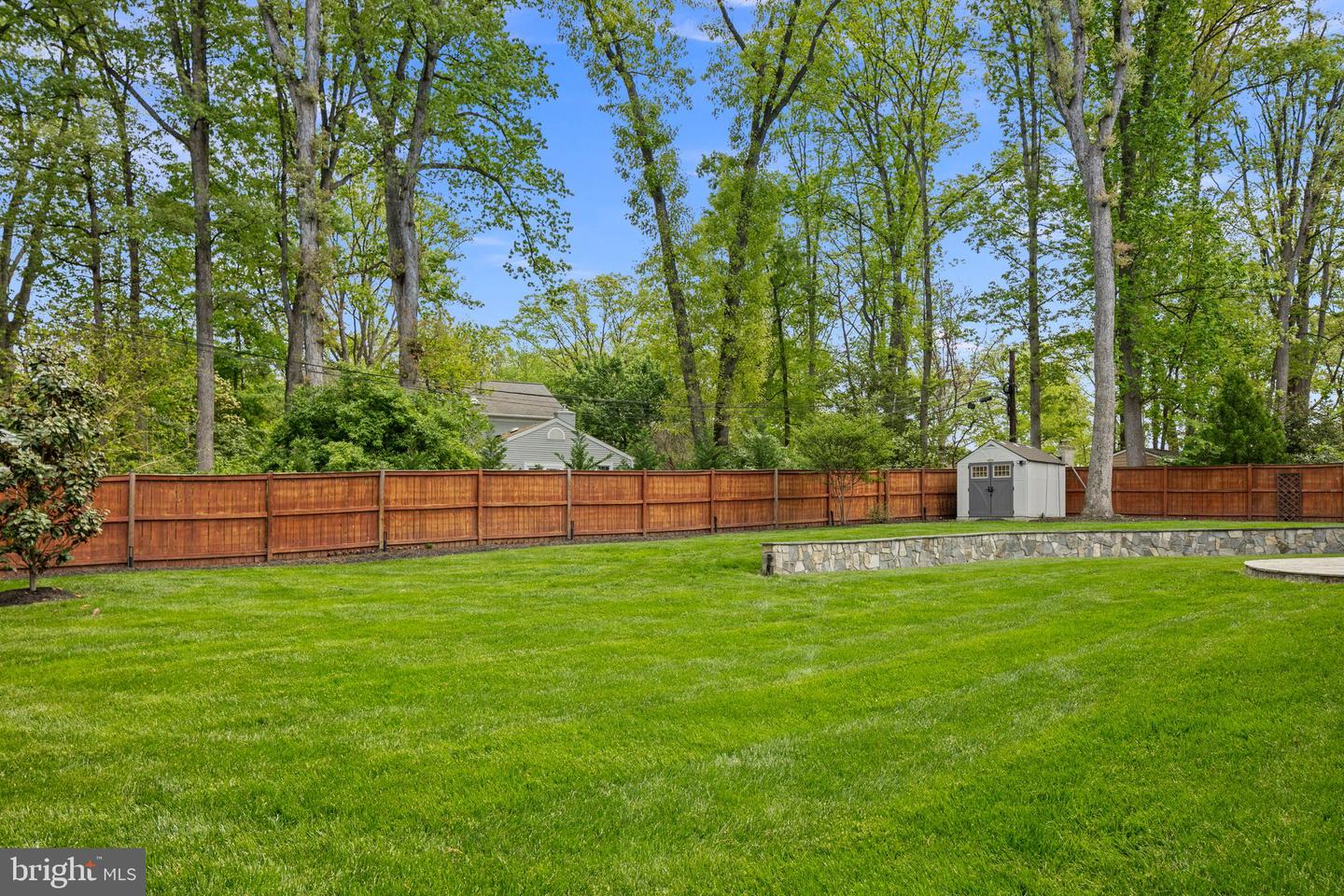 7911 FORT HUNT RD, ALEXANDRIA, Virginia 22308, 7 Bedrooms Bedrooms, ,8 BathroomsBathrooms,Residential,For sale,7911 FORT HUNT RD,VAFX2225292 MLS # VAFX2225292
