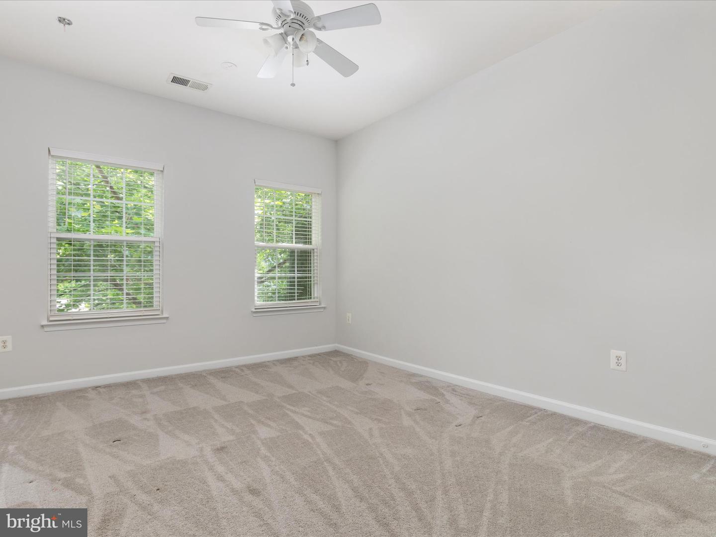 325 QUINTON OAKS CIR, STEPHENS CITY, Virginia 22655, 3 Bedrooms Bedrooms, ,2 BathroomsBathrooms,Residential,For sale,325 QUINTON OAKS CIR,VAFV2030320 MLS # VAFV2030320