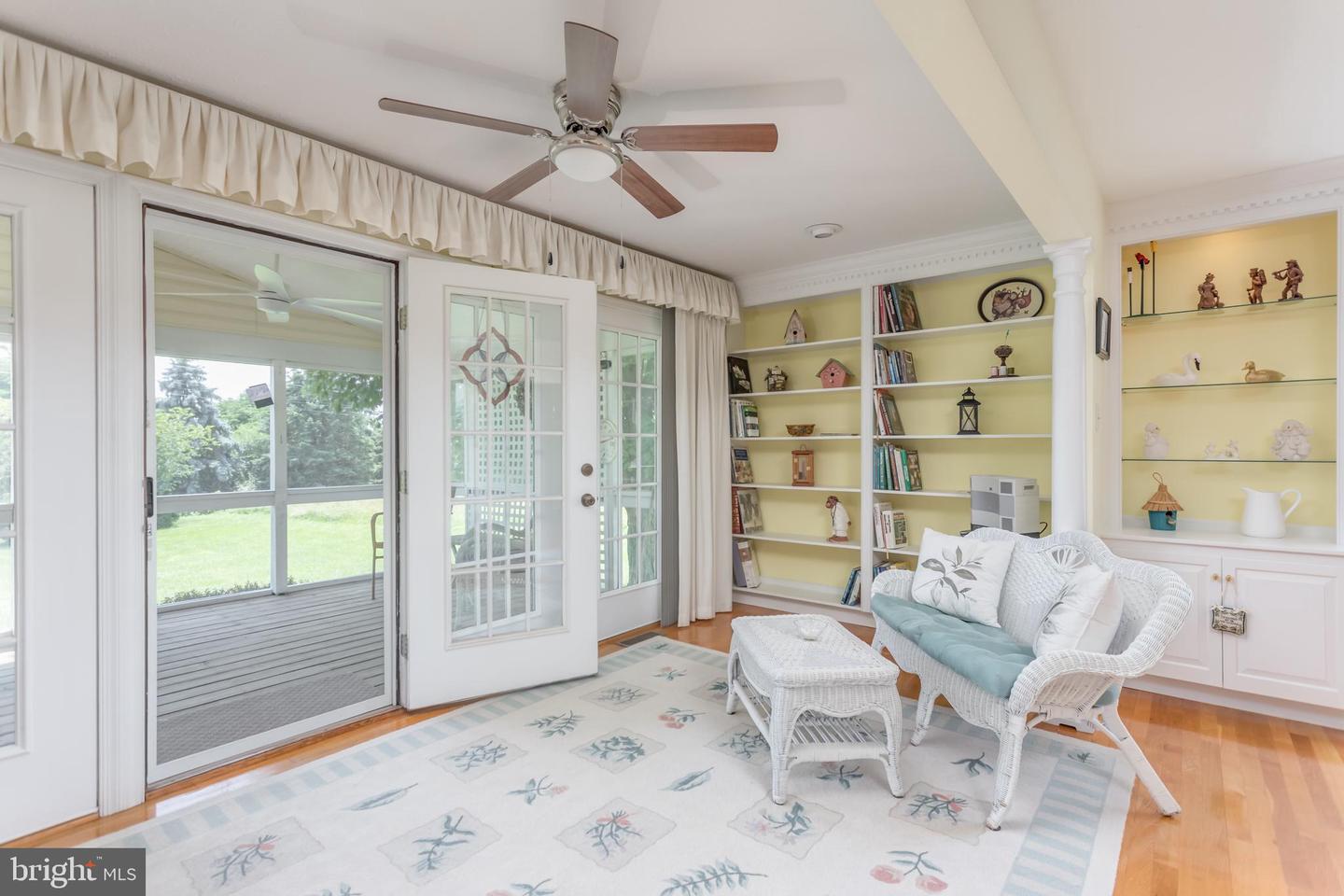 1629 PONDVIEW DR, WINCHESTER, Virginia 22601, 4 Bedrooms Bedrooms, ,3 BathroomsBathrooms,Residential,For sale,1629 PONDVIEW DR,VAWI2007308 MLS # VAWI2007308