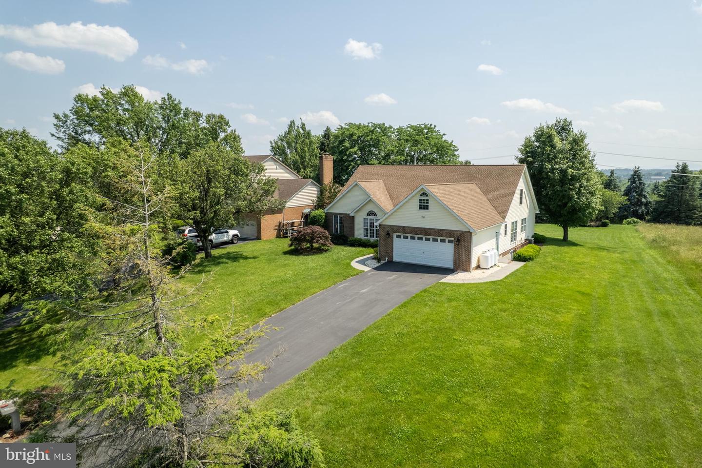 1629 PONDVIEW DR, WINCHESTER, Virginia 22601, 4 Bedrooms Bedrooms, ,3 BathroomsBathrooms,Residential,For sale,1629 PONDVIEW DR,VAWI2007308 MLS # VAWI2007308