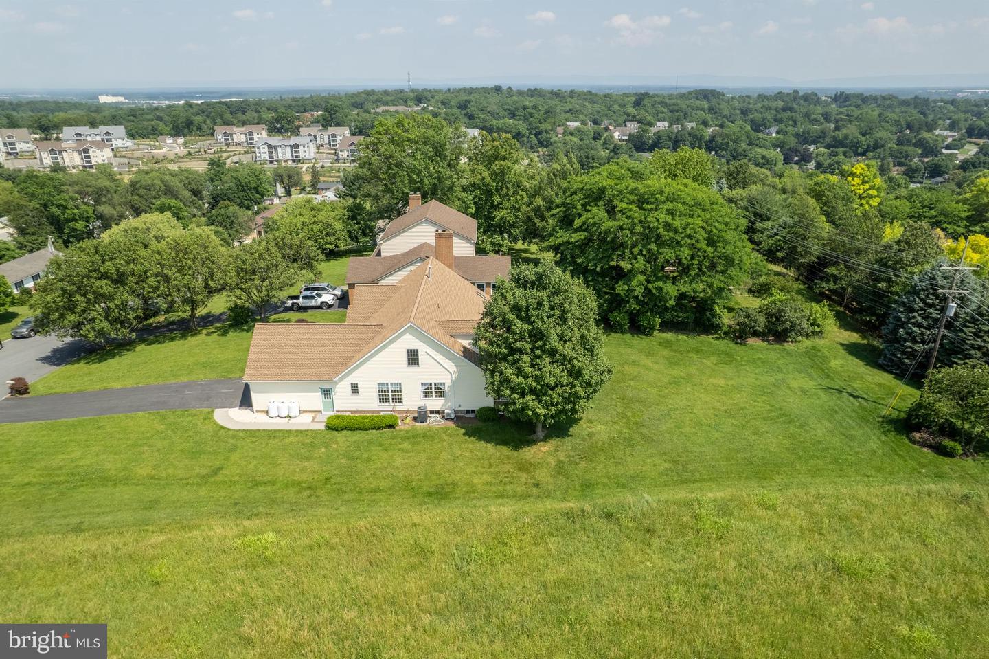 1629 PONDVIEW DR, WINCHESTER, Virginia 22601, 4 Bedrooms Bedrooms, ,3 BathroomsBathrooms,Residential,For sale,1629 PONDVIEW DR,VAWI2007308 MLS # VAWI2007308