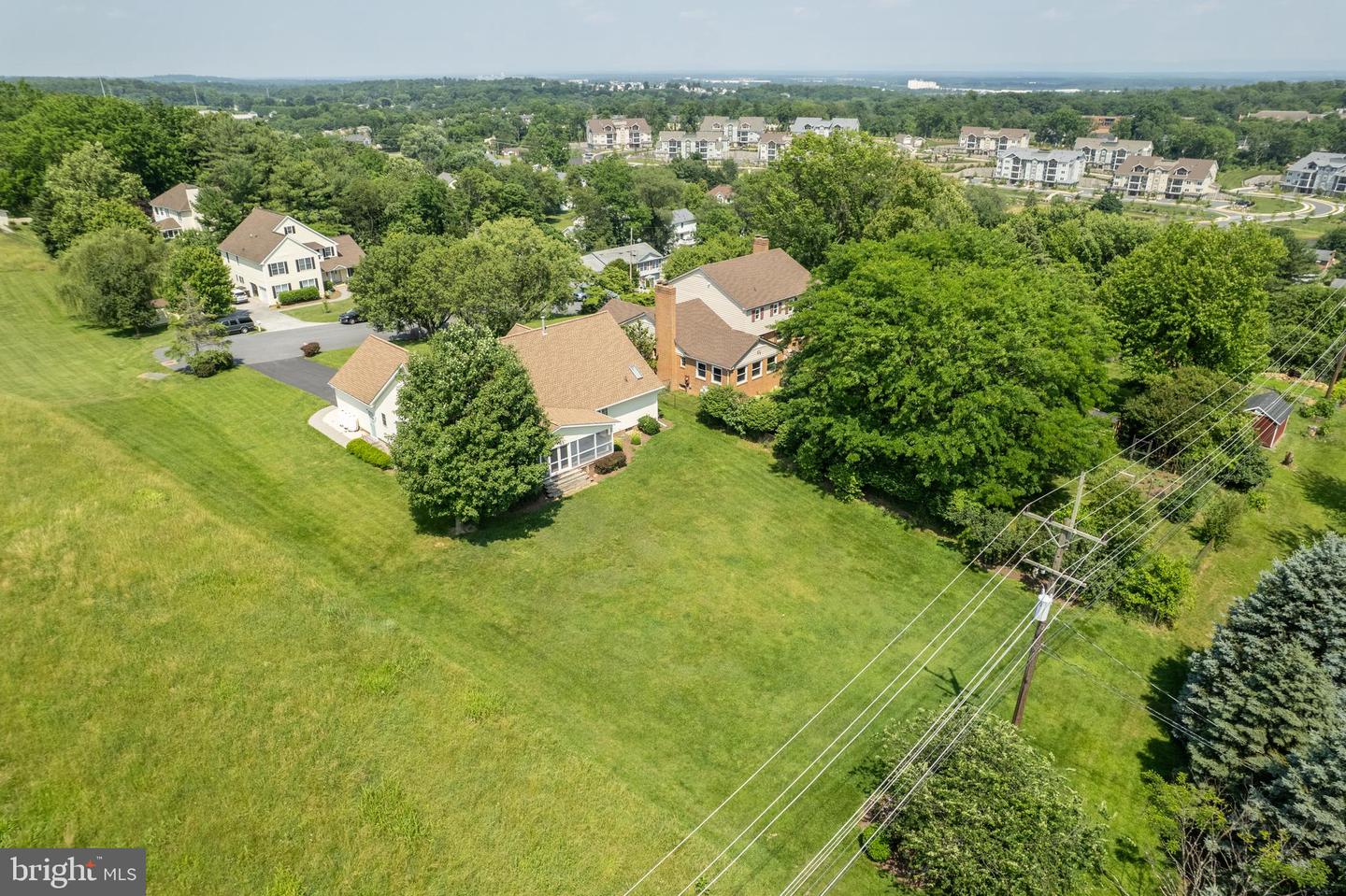 1629 PONDVIEW DR, WINCHESTER, Virginia 22601, 4 Bedrooms Bedrooms, ,3 BathroomsBathrooms,Residential,For sale,1629 PONDVIEW DR,VAWI2007308 MLS # VAWI2007308