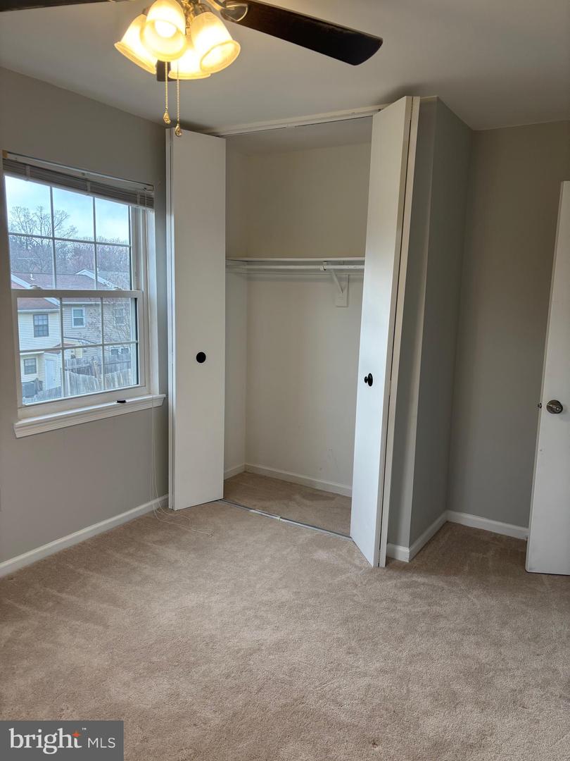8617 COLSTON CT, MARSHALL, Virginia 20115, 3 Bedrooms Bedrooms, ,2 BathroomsBathrooms,Residential,For sale,8617 COLSTON CT,VAFQ2015878 MLS # VAFQ2015878