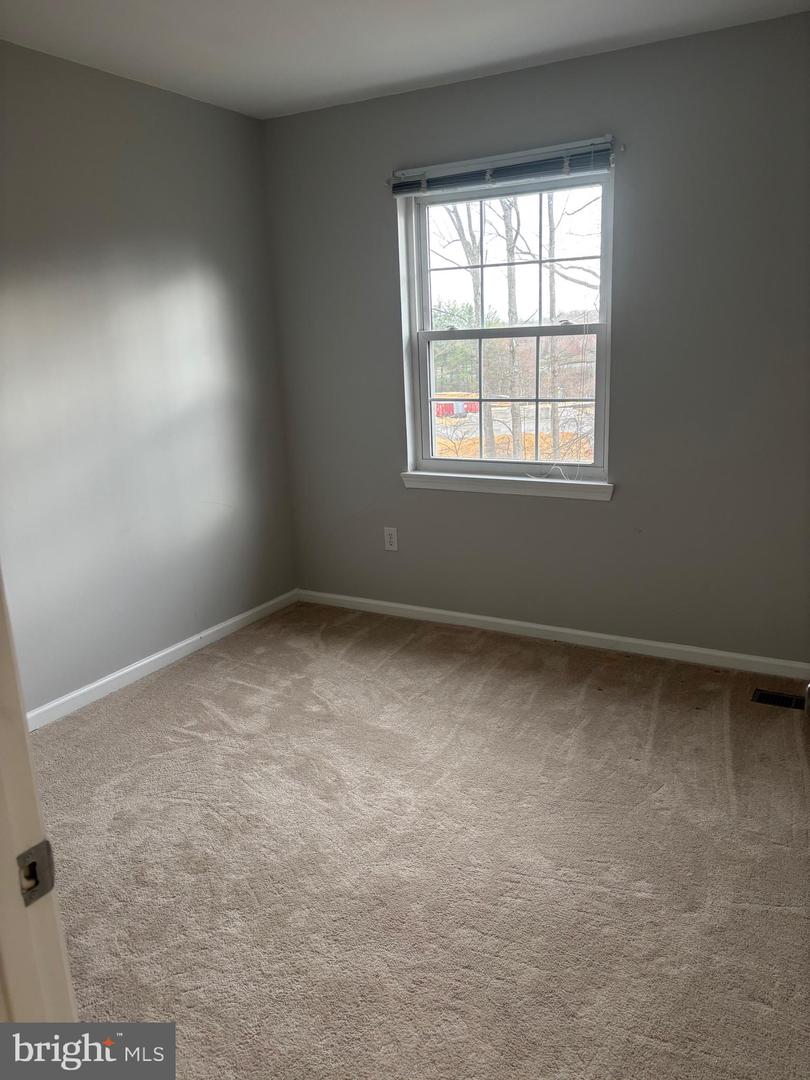 8617 COLSTON CT, MARSHALL, Virginia 20115, 3 Bedrooms Bedrooms, ,2 BathroomsBathrooms,Residential,For sale,8617 COLSTON CT,VAFQ2015878 MLS # VAFQ2015878