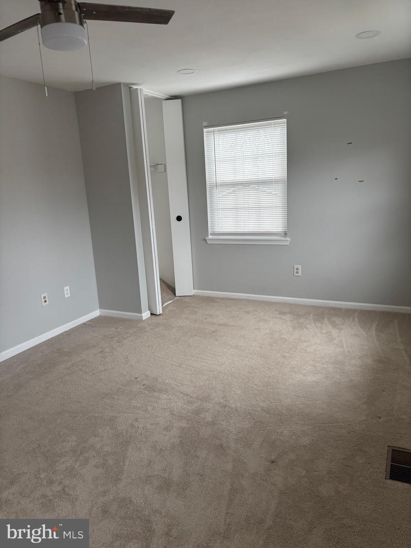 8617 COLSTON CT, MARSHALL, Virginia 20115, 3 Bedrooms Bedrooms, ,2 BathroomsBathrooms,Residential,For sale,8617 COLSTON CT,VAFQ2015878 MLS # VAFQ2015878