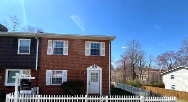 8617 COLSTON CT, MARSHALL, Virginia 20115, 3 Bedrooms Bedrooms, ,2 BathroomsBathrooms,Residential,For sale,8617 COLSTON CT,VAFQ2015878 MLS # VAFQ2015878