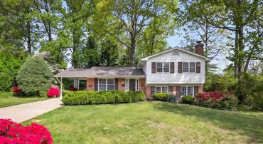 8108 GREELEY BLVD, SPRINGFIELD, Virginia 22152, 4 Bedrooms Bedrooms, ,3 BathroomsBathrooms,Residential,For sale,8108 GREELEY BLVD,VAFX2231230 MLS # VAFX2231230