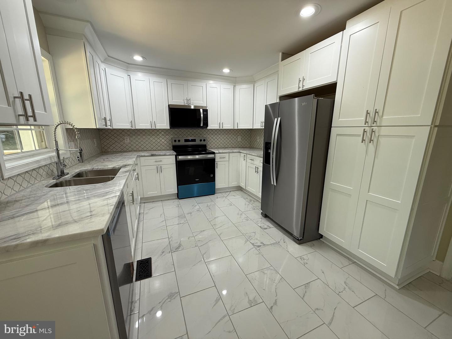 18820 KERILL RD, TRIANGLE, Virginia 22172, 5 Bedrooms Bedrooms, ,2 BathroomsBathrooms,Residential,For sale,18820 KERILL RD,VAPW2090918 MLS # VAPW2090918