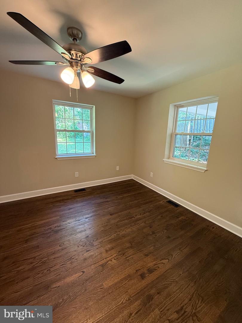 18820 KERILL RD, TRIANGLE, Virginia 22172, 5 Bedrooms Bedrooms, ,2 BathroomsBathrooms,Residential,For sale,18820 KERILL RD,VAPW2090918 MLS # VAPW2090918