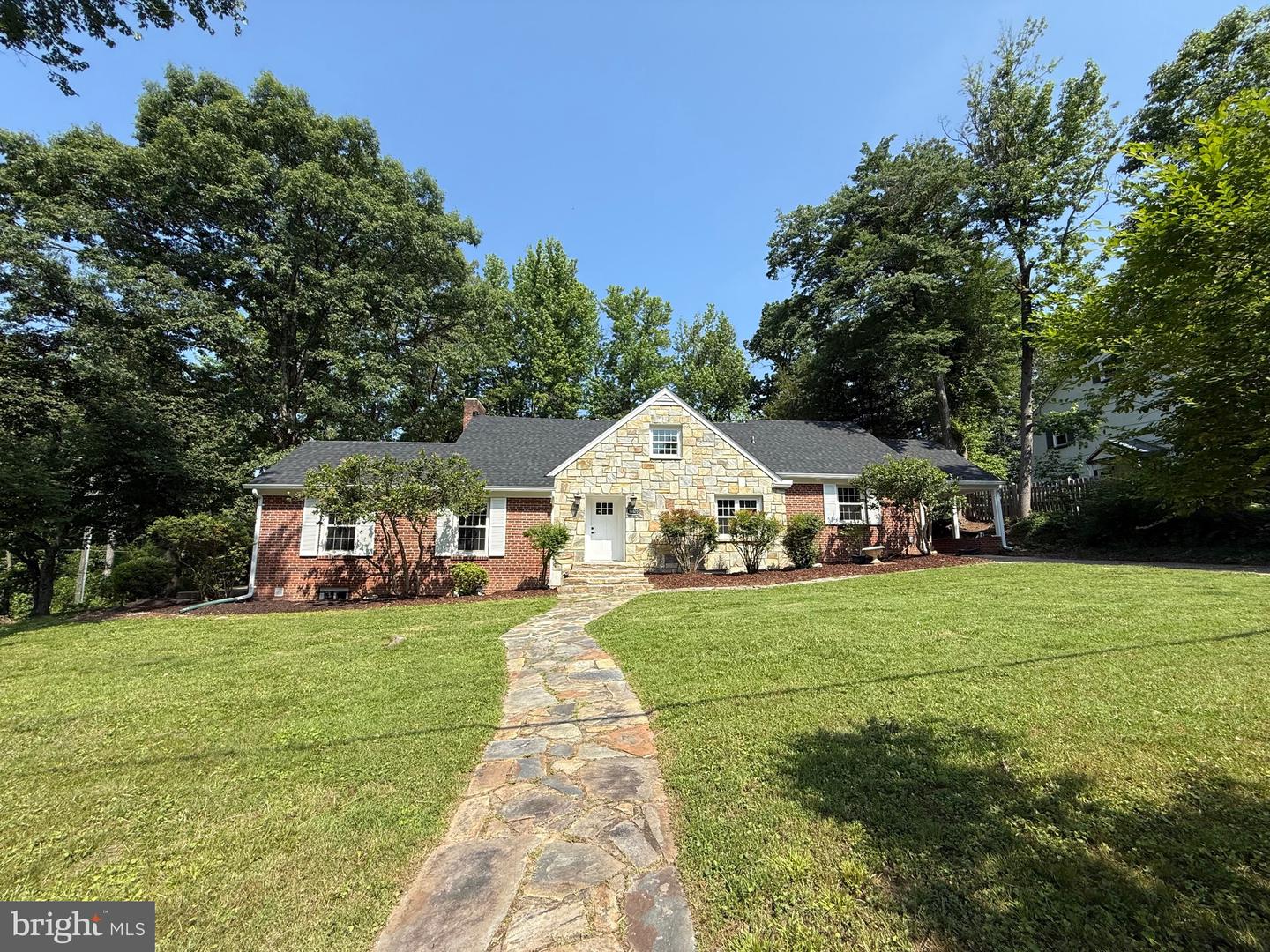 18820 KERILL RD, TRIANGLE, Virginia 22172, 5 Bedrooms Bedrooms, ,2 BathroomsBathrooms,Residential,For sale,18820 KERILL RD,VAPW2090918 MLS # VAPW2090918