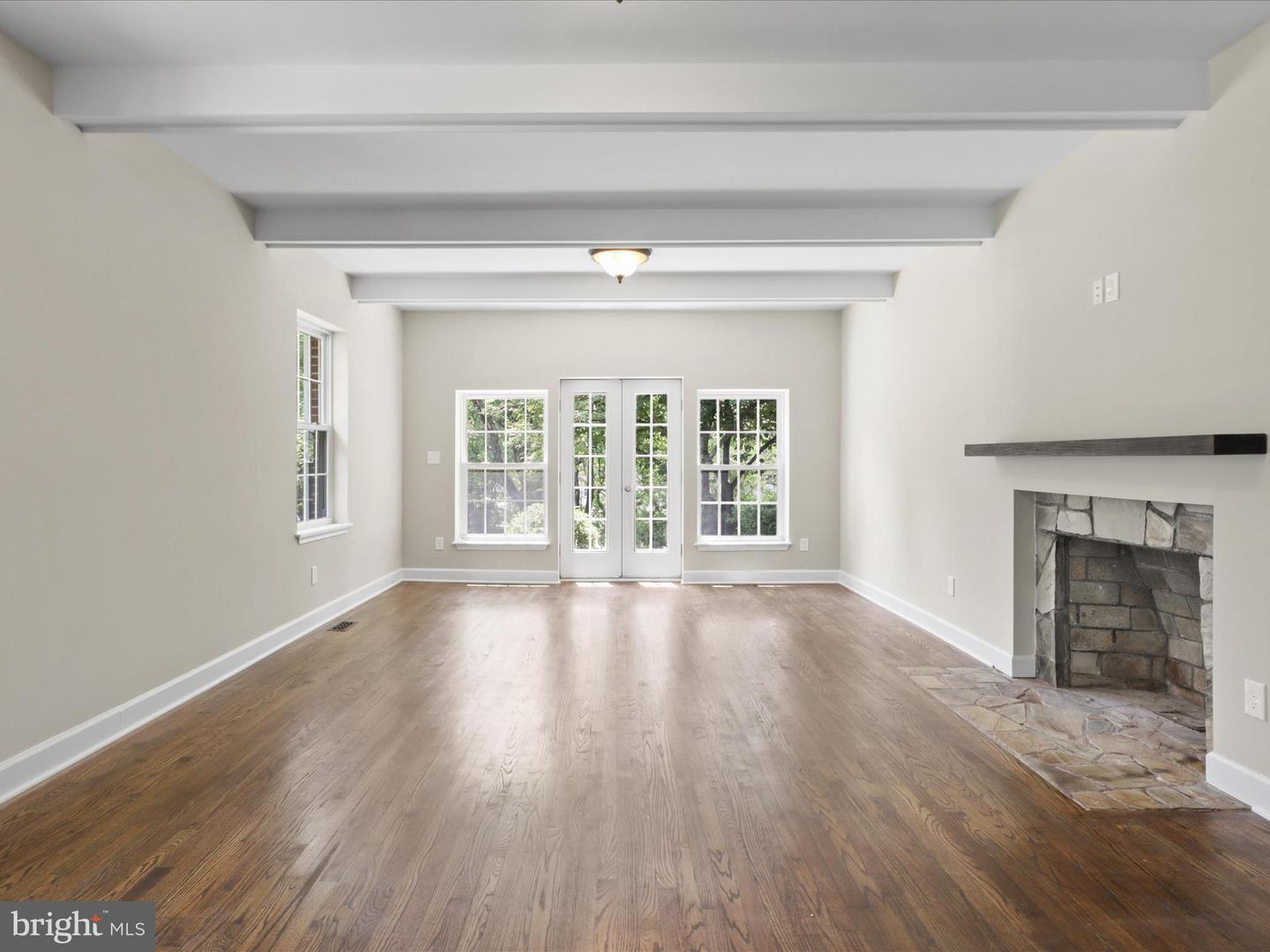 18820 KERILL RD, TRIANGLE, Virginia 22172, 5 Bedrooms Bedrooms, ,2 BathroomsBathrooms,Residential,For sale,18820 KERILL RD,VAPW2090918 MLS # VAPW2090918