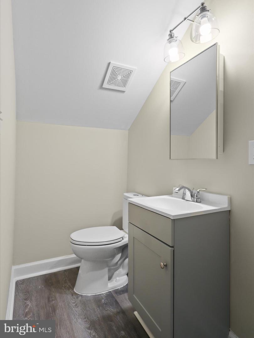 18820 KERILL RD, TRIANGLE, Virginia 22172, 5 Bedrooms Bedrooms, ,2 BathroomsBathrooms,Residential,For sale,18820 KERILL RD,VAPW2090918 MLS # VAPW2090918
