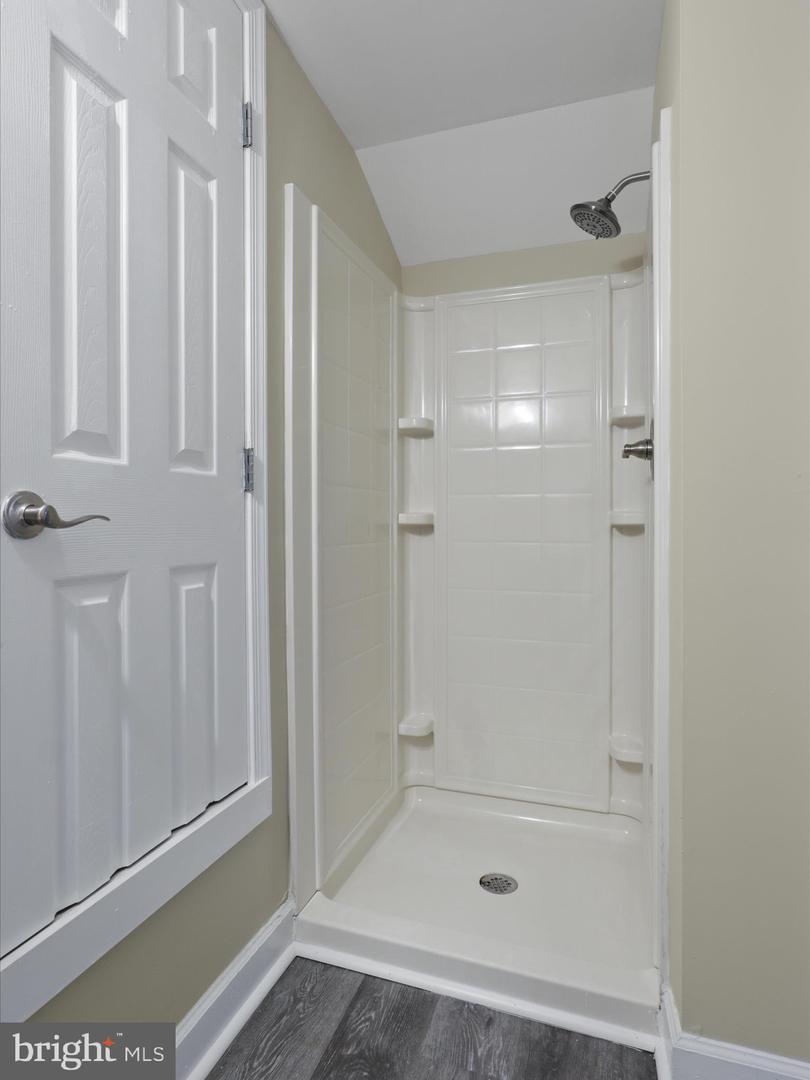 18820 KERILL RD, TRIANGLE, Virginia 22172, 5 Bedrooms Bedrooms, ,2 BathroomsBathrooms,Residential,For sale,18820 KERILL RD,VAPW2090918 MLS # VAPW2090918