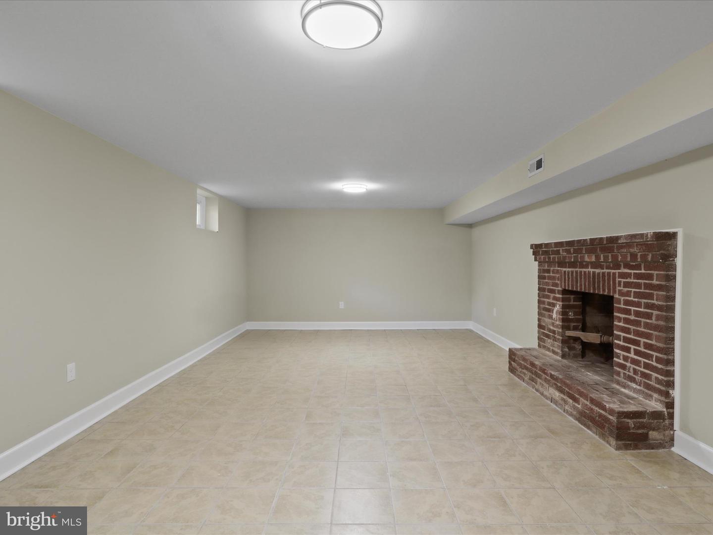 18820 KERILL RD, TRIANGLE, Virginia 22172, 5 Bedrooms Bedrooms, ,2 BathroomsBathrooms,Residential,For sale,18820 KERILL RD,VAPW2090918 MLS # VAPW2090918