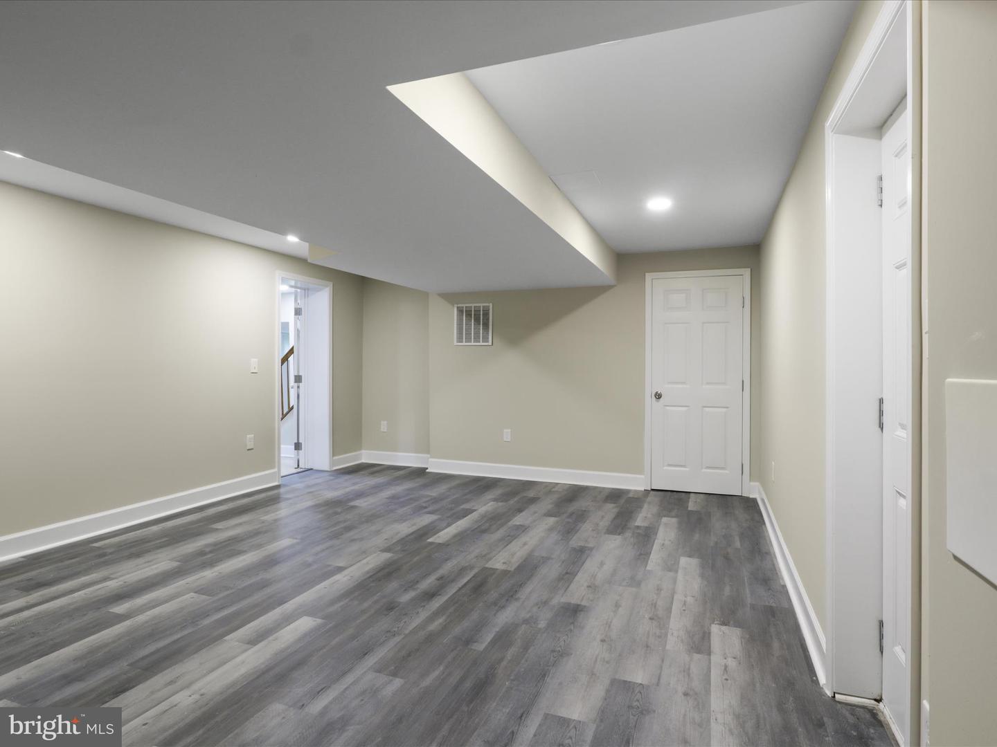 18820 KERILL RD, TRIANGLE, Virginia 22172, 5 Bedrooms Bedrooms, ,2 BathroomsBathrooms,Residential,For sale,18820 KERILL RD,VAPW2090918 MLS # VAPW2090918
