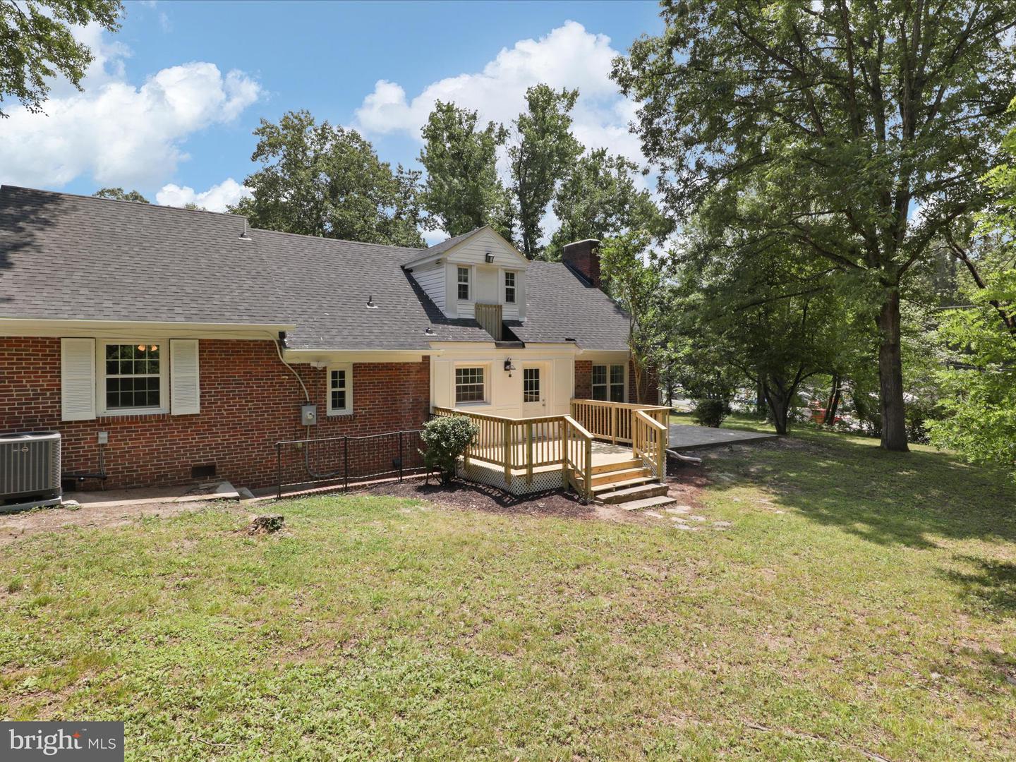 18820 KERILL RD, TRIANGLE, Virginia 22172, 5 Bedrooms Bedrooms, ,2 BathroomsBathrooms,Residential,For sale,18820 KERILL RD,VAPW2090918 MLS # VAPW2090918